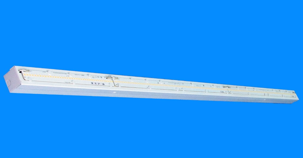 Led_svetilka_z_LED_moduli.jpg Led_svetilka_z_LED_moduli.jpg