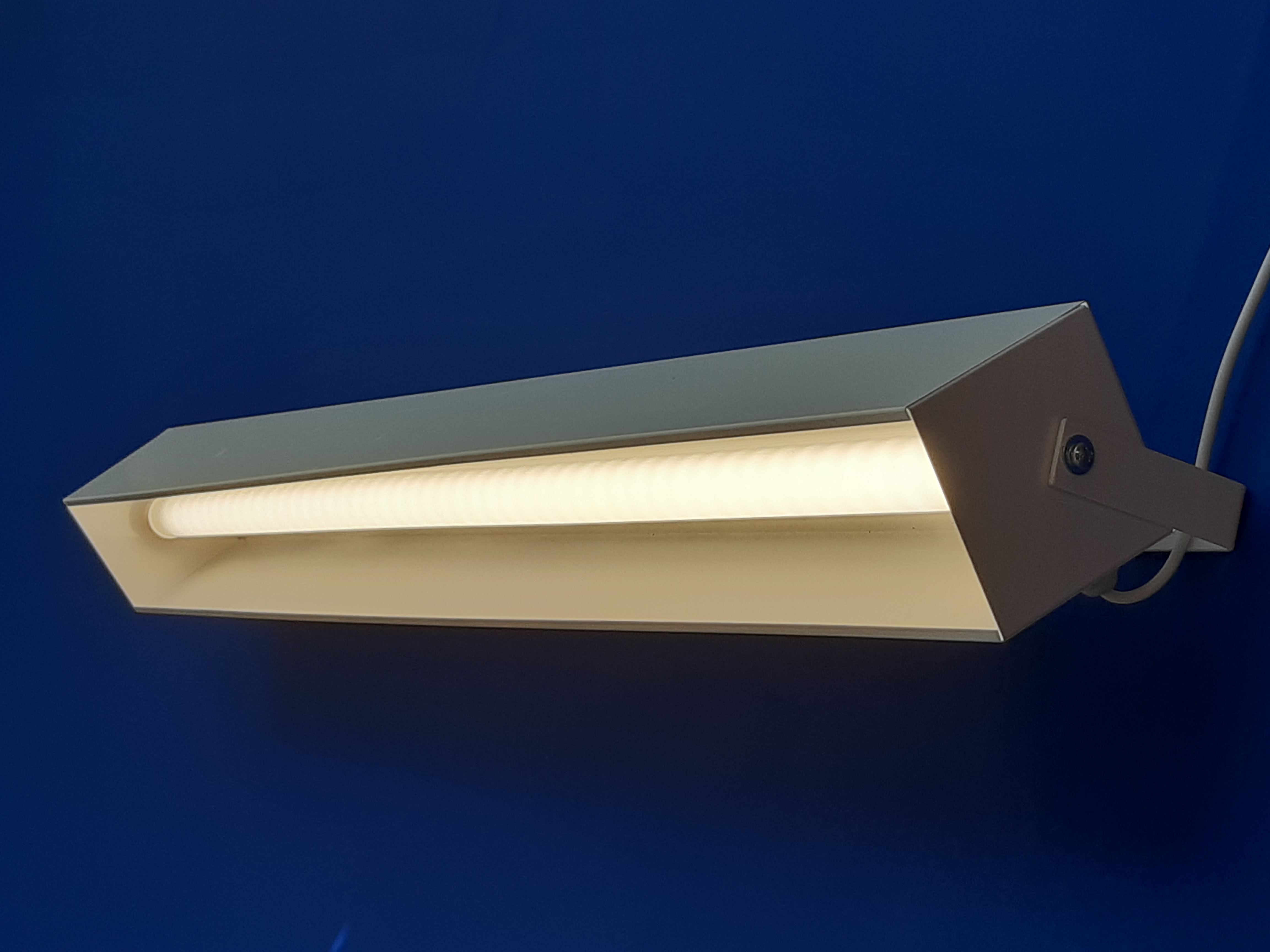 solska_LED_svetilka_2.jpg solska_LED_svetilka_2.jpg